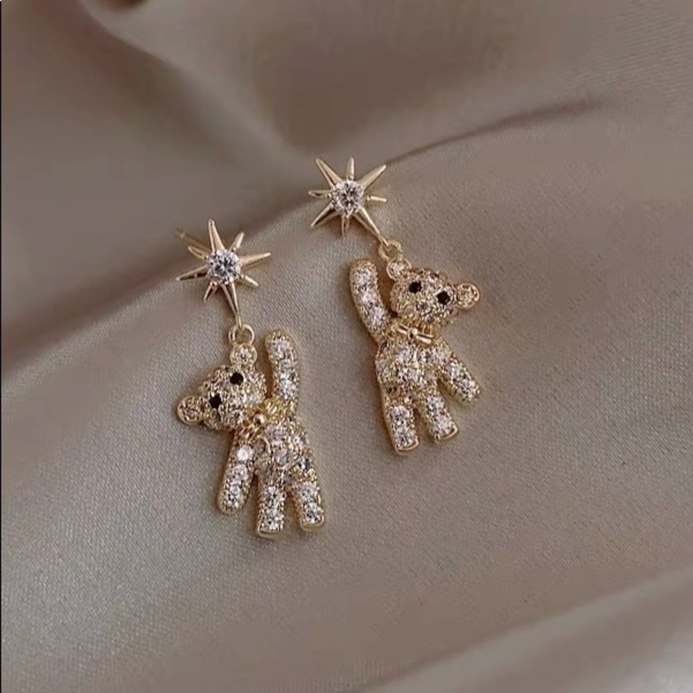 Earring - Picture 3 of 3